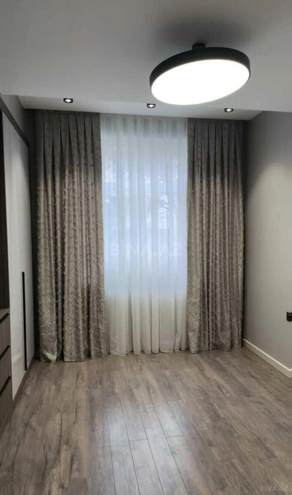 Satılır 3 otaqlı mənzil 74 m²