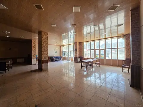 Kirayə verilir obyekt 150 m²