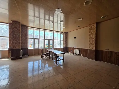 Kirayə verilir obyekt 150 m²