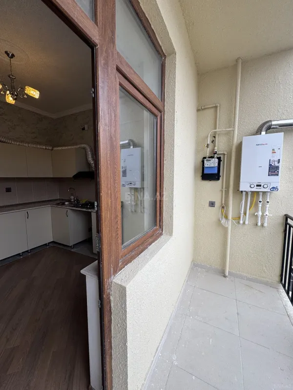 Kirayə verilir 2 otaqlı mənzil 80 m²