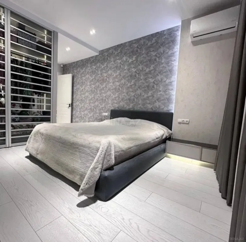 Kirayə verilir 3 otaqlı mənzil 114 m²