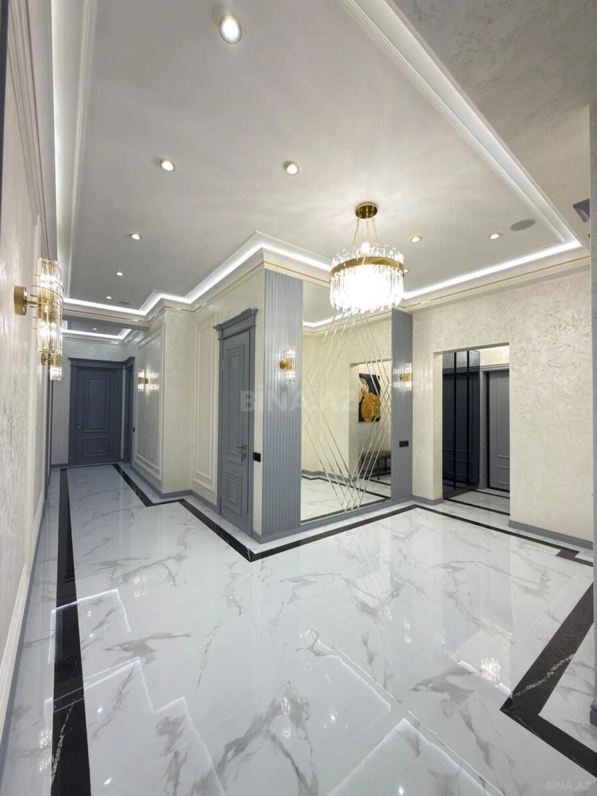 Satılır 5 otaqlı mənzil 185 m²