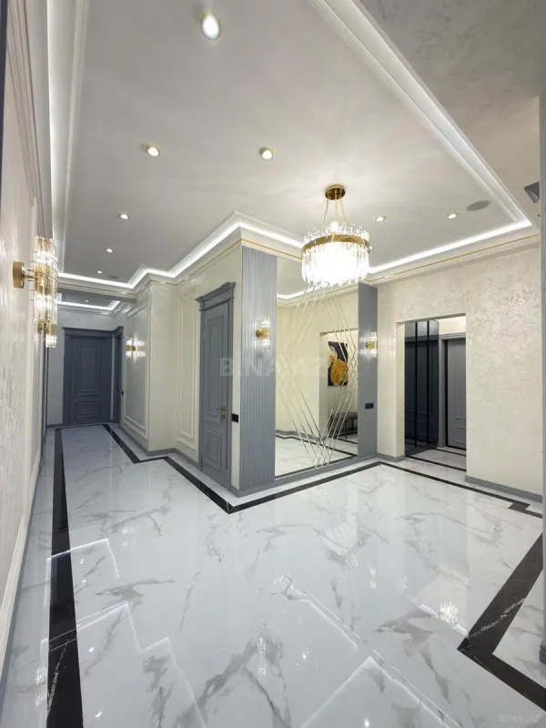 Satılır 5 otaqlı mənzil 185 m²