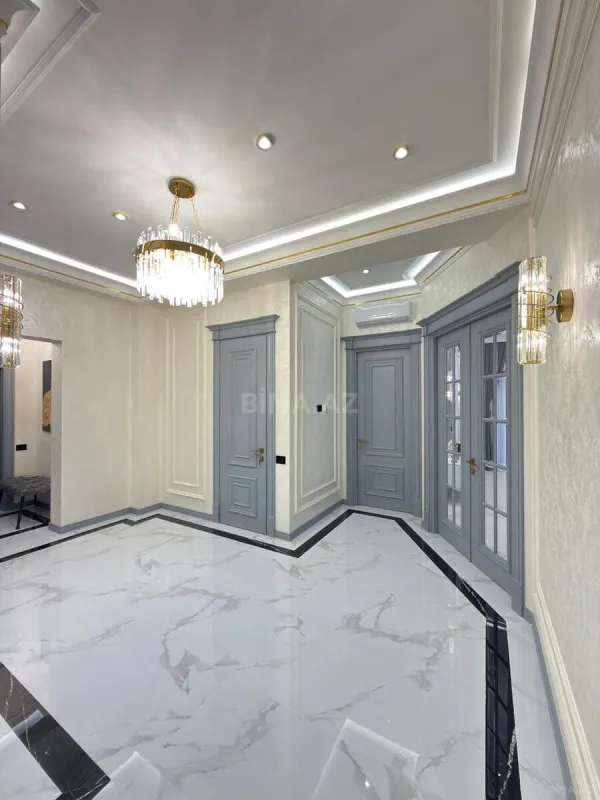 Satılır 5 otaqlı mənzil 185 m²