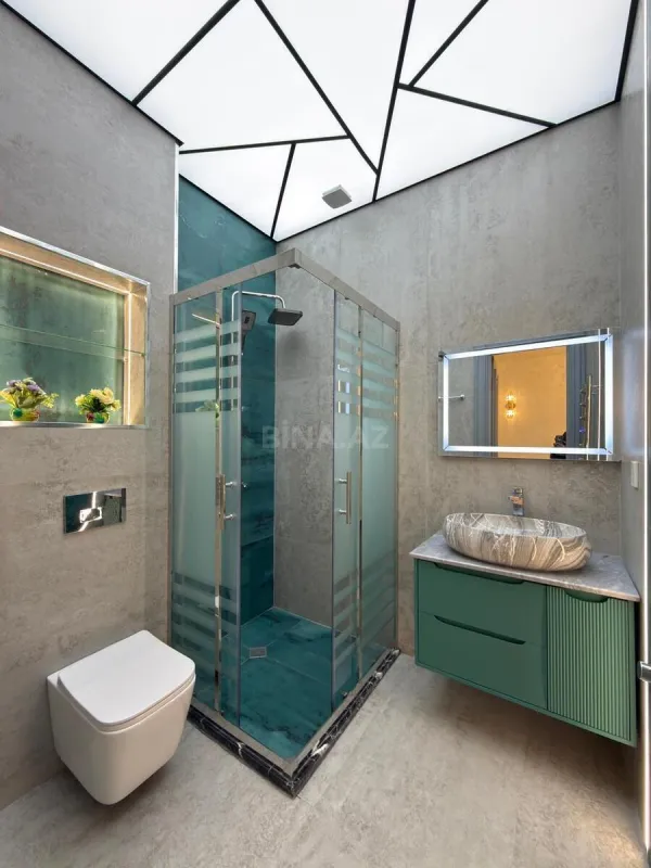 Satılır 5 otaqlı mənzil 185 m²