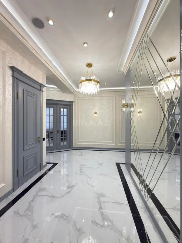 Satılır 5 otaqlı mənzil 185 m²