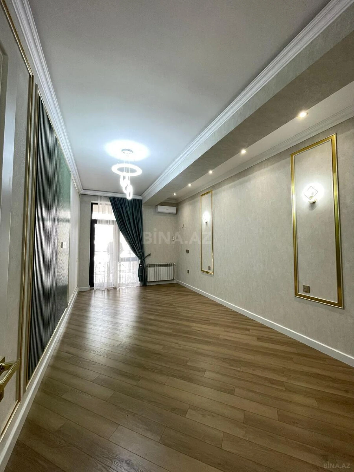 Satılır 2 otaqlı mənzil 92 m²