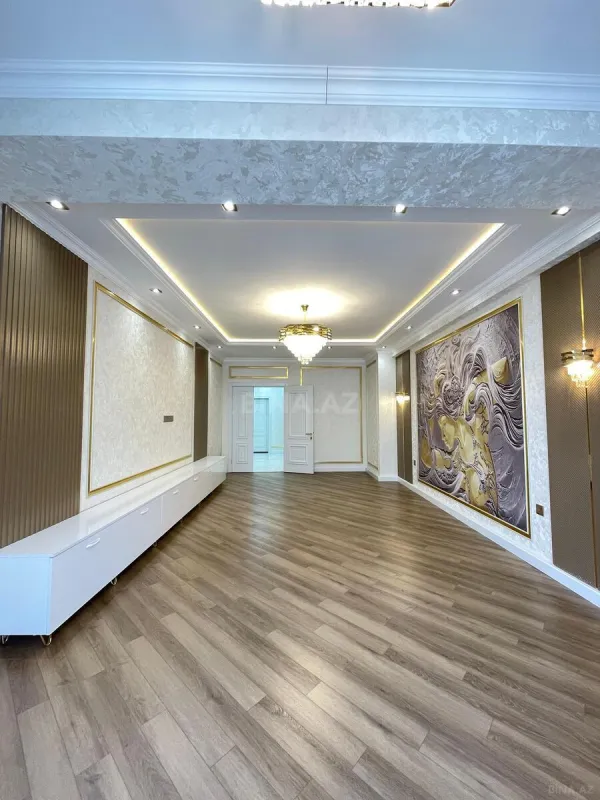 Satılır 2 otaqlı mənzil 92 m²