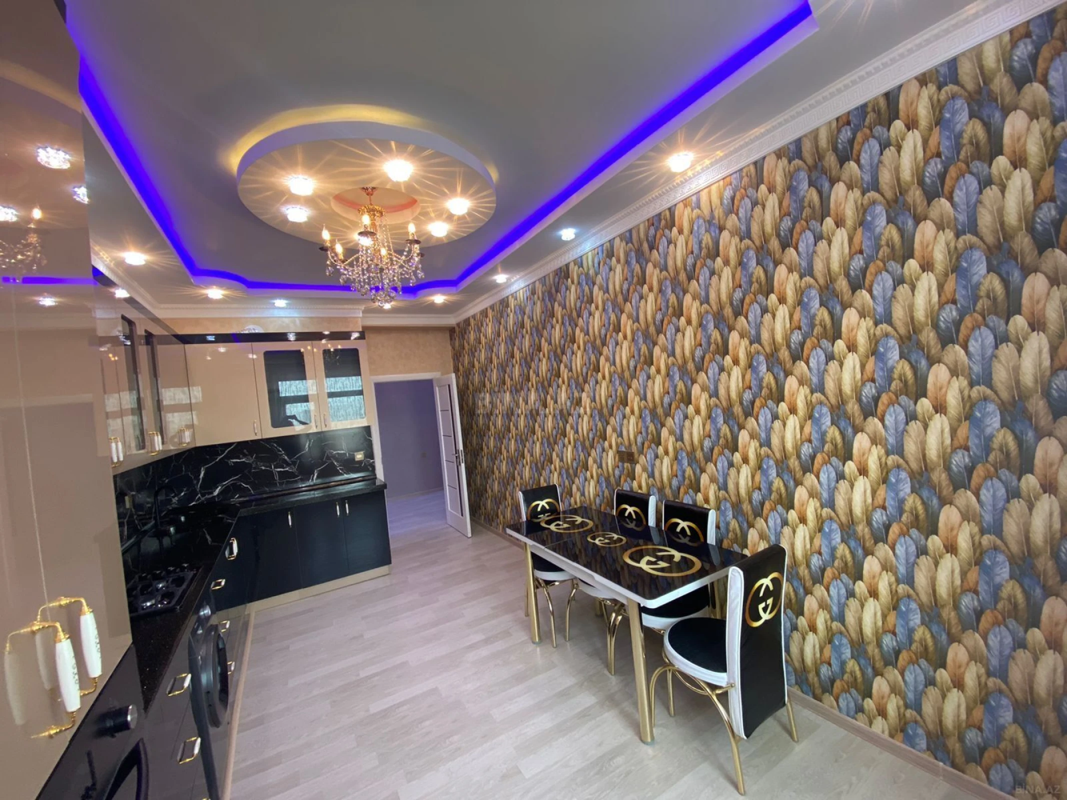 Kirayə verilir 3 otaqlı mənzil 150 m²