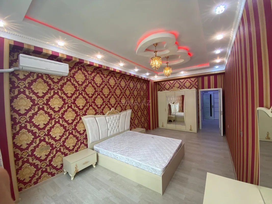 Kirayə verilir 3 otaqlı mənzil 150 m²