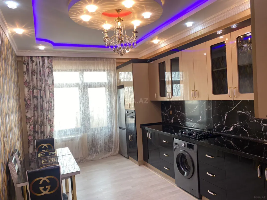 Kirayə verilir 3 otaqlı mənzil 150 m²