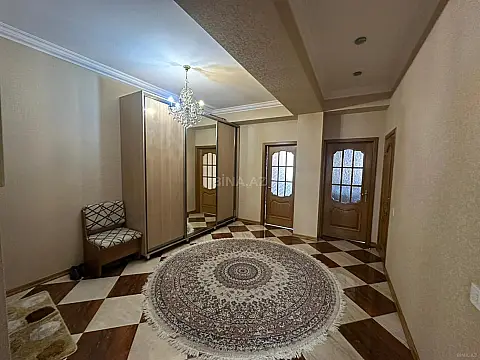 Satılır 2 otaqlı mənzil 103 m²