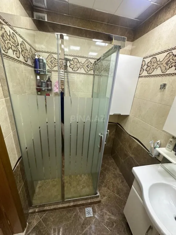 Satılır 2 otaqlı mənzil 103 m²