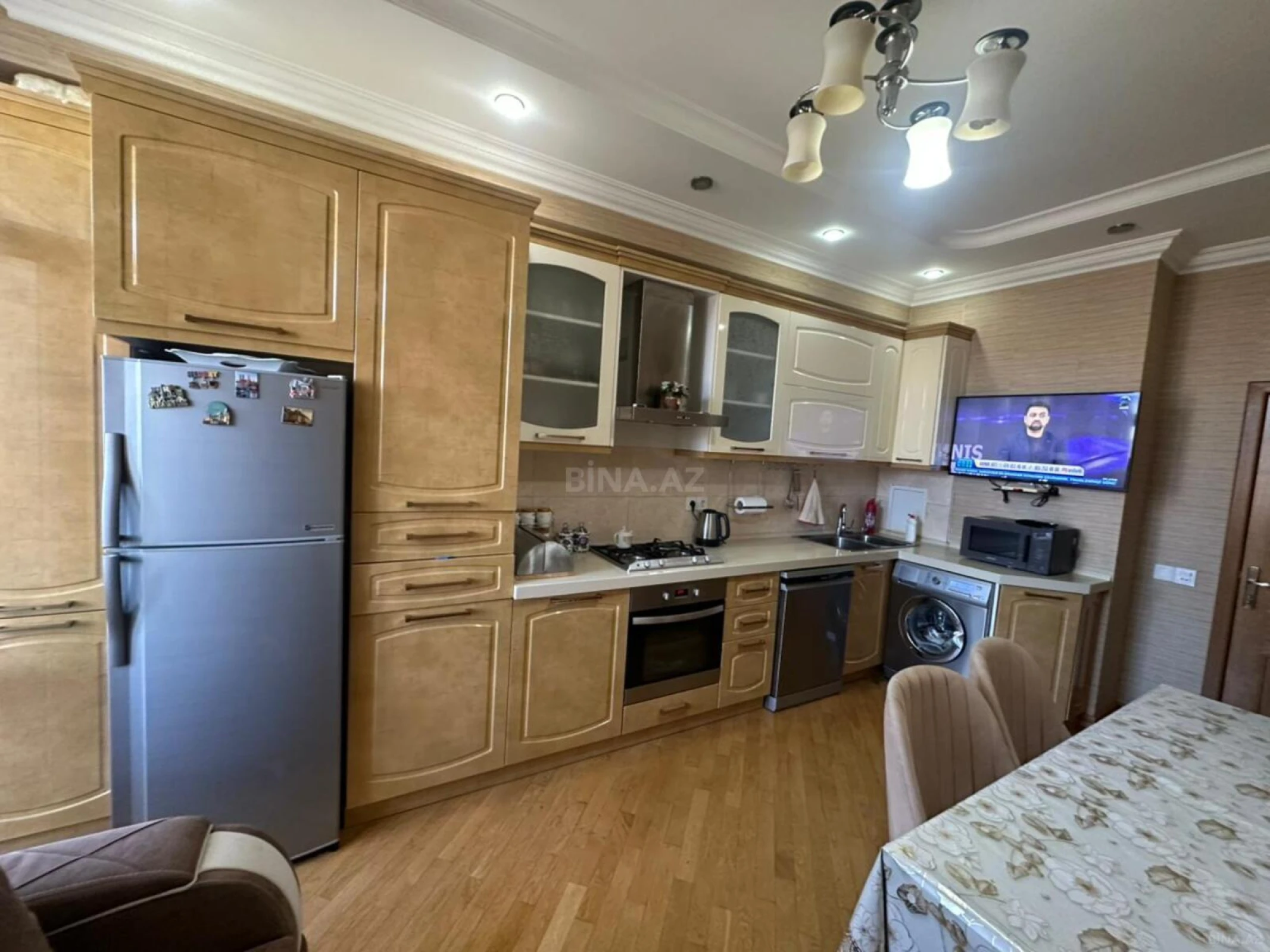 Satılır 2 otaqlı mənzil 103 m²