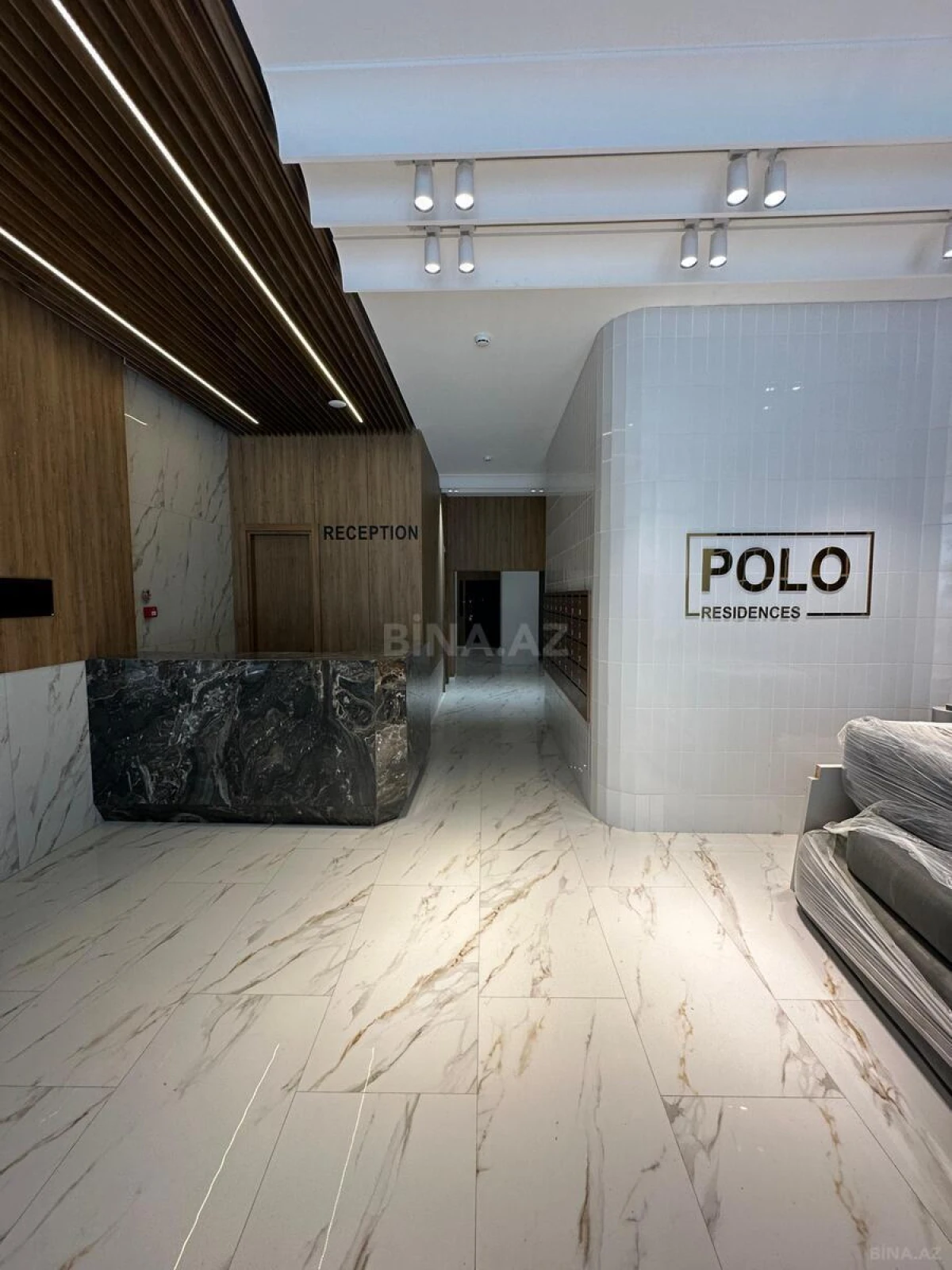 Satılır 4 otaqlı mənzil 220 m²