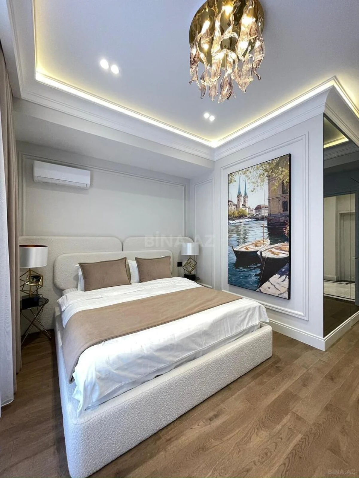 Satılır 3 otaqlı mənzil 125 m²