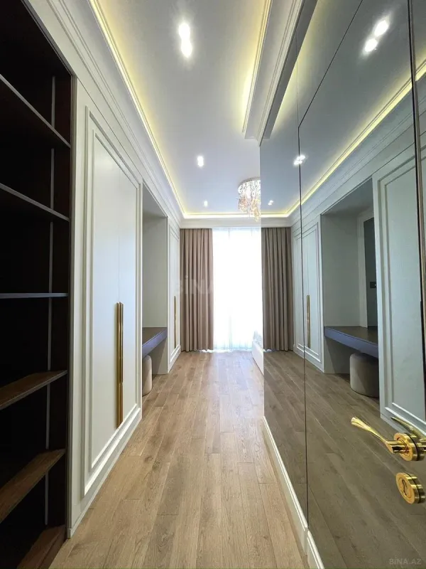 Satılır 3 otaqlı mənzil 125 m²