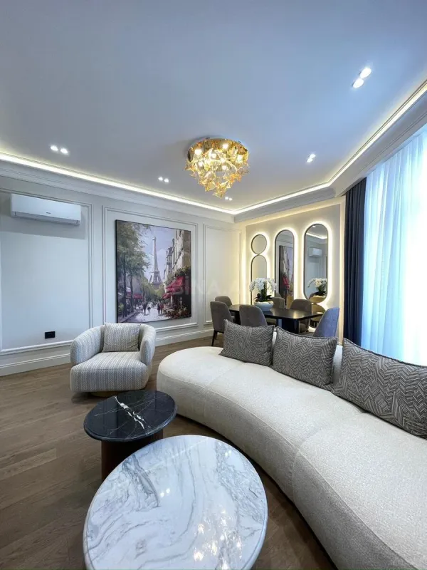 Satılır 3 otaqlı mənzil 125 m²