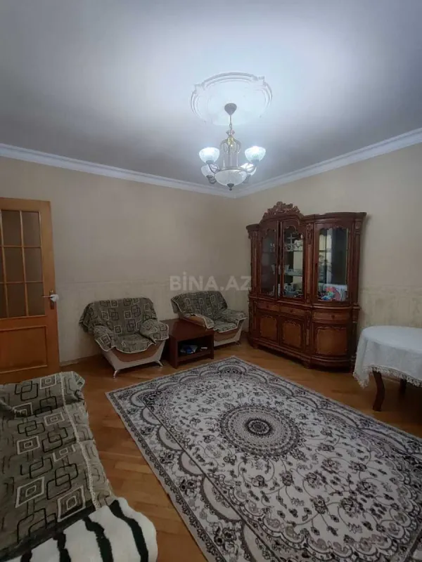 Satılır 3 otaqlı mənzil 104 m²