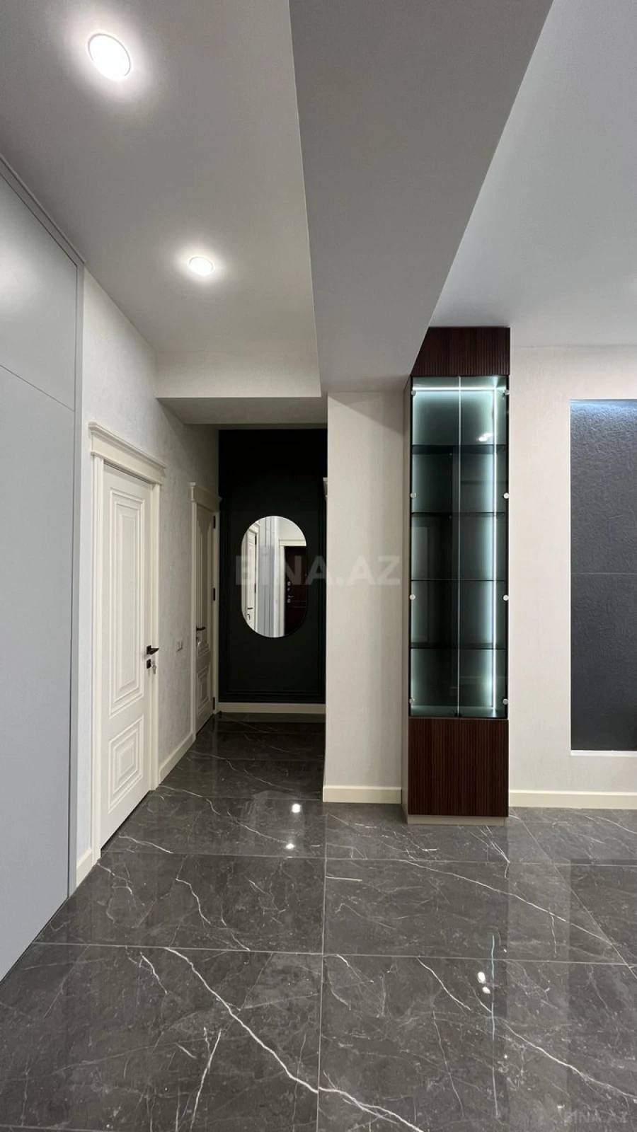 Satılır 2 otaqlı mənzil 87 m²