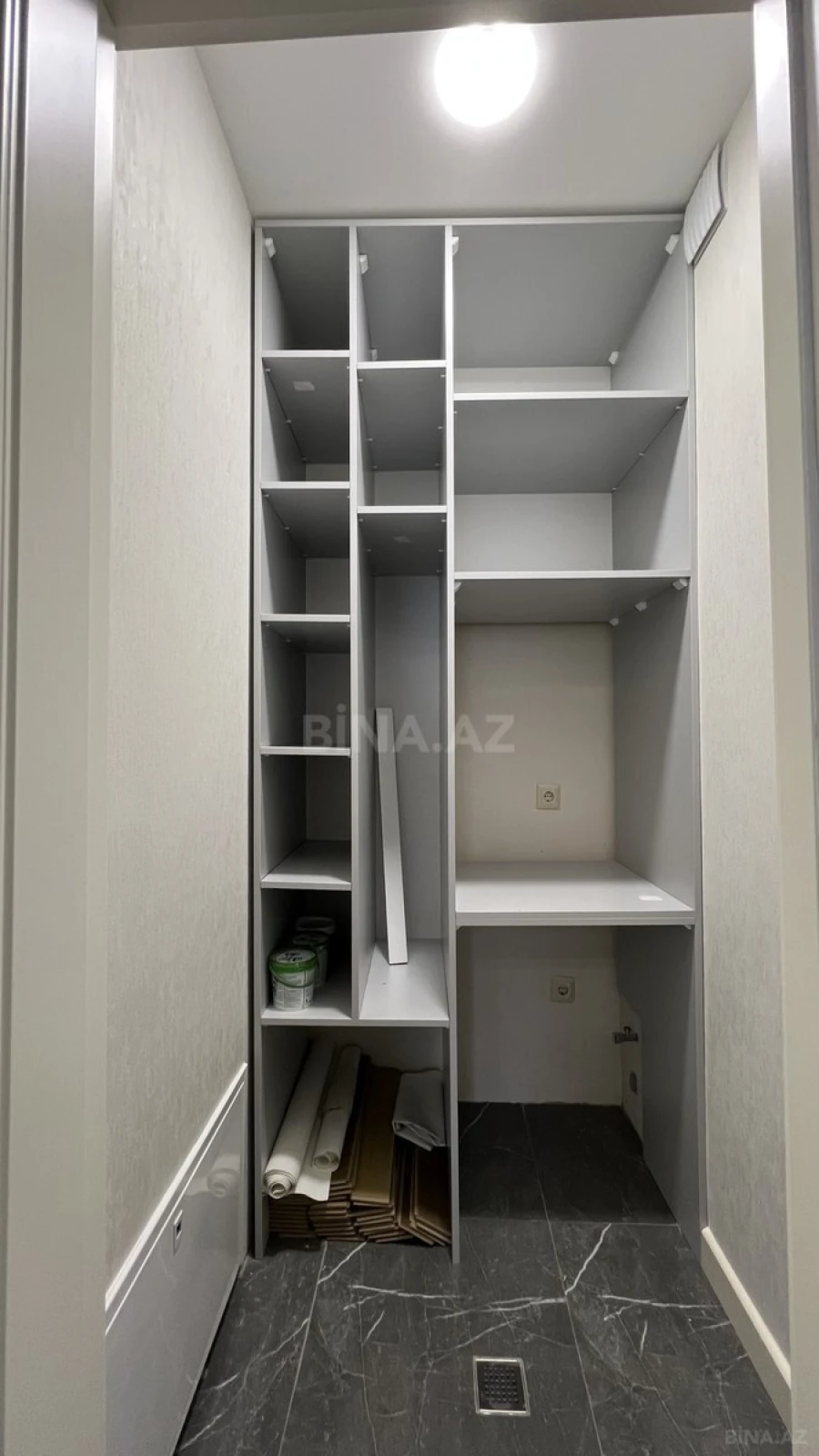 Satılır 2 otaqlı mənzil 87 m²