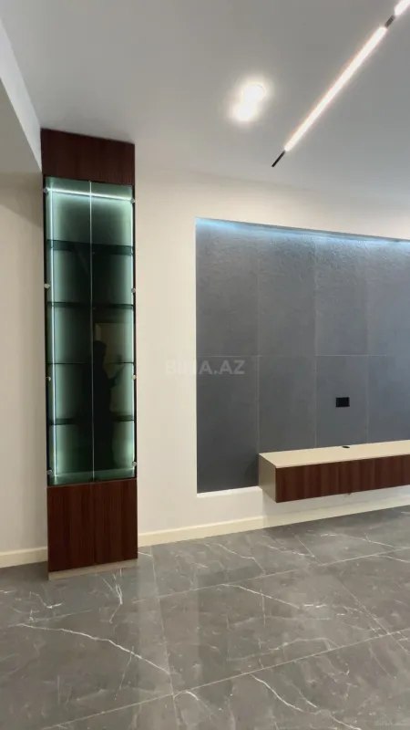 Satılır 2 otaqlı mənzil 87 m²