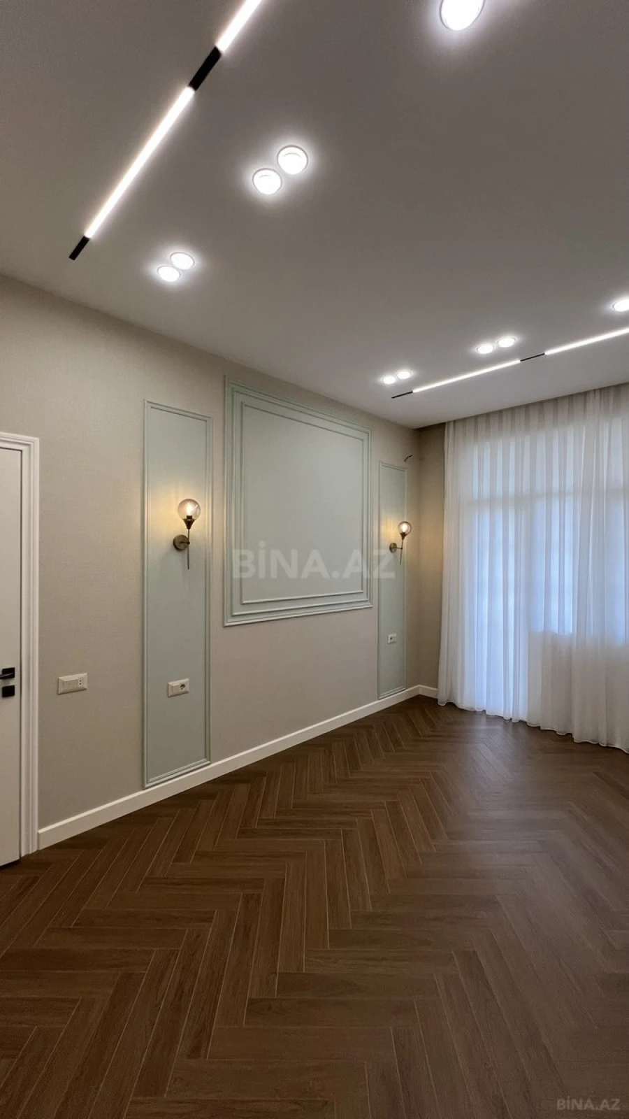 Satılır 2 otaqlı mənzil 87 m²