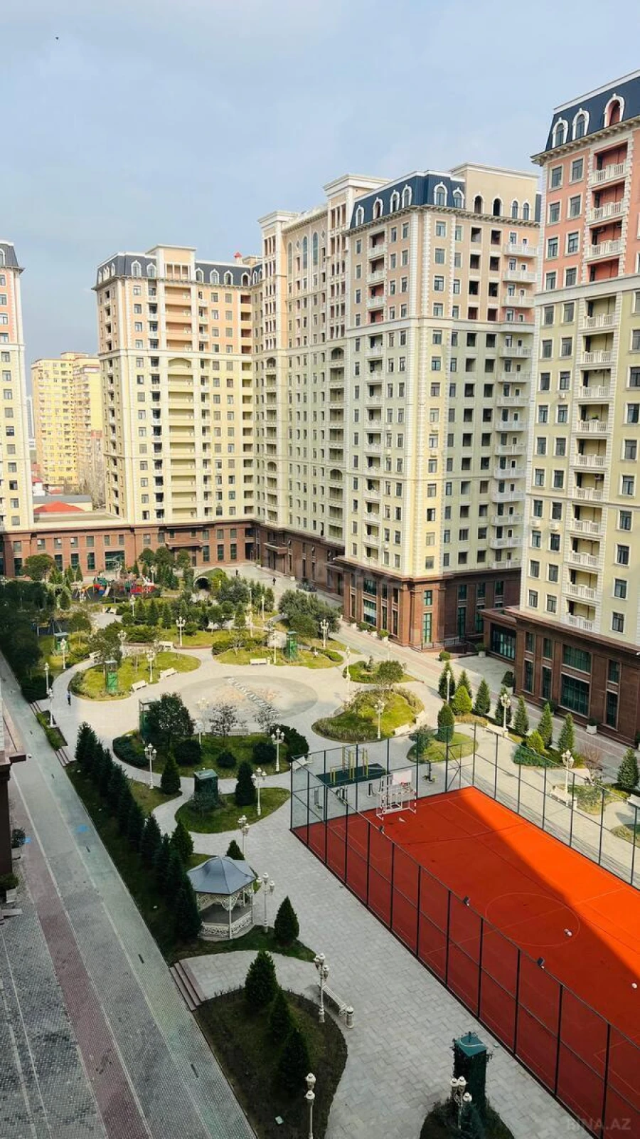 Satılır 2 otaqlı mənzil 87 m²