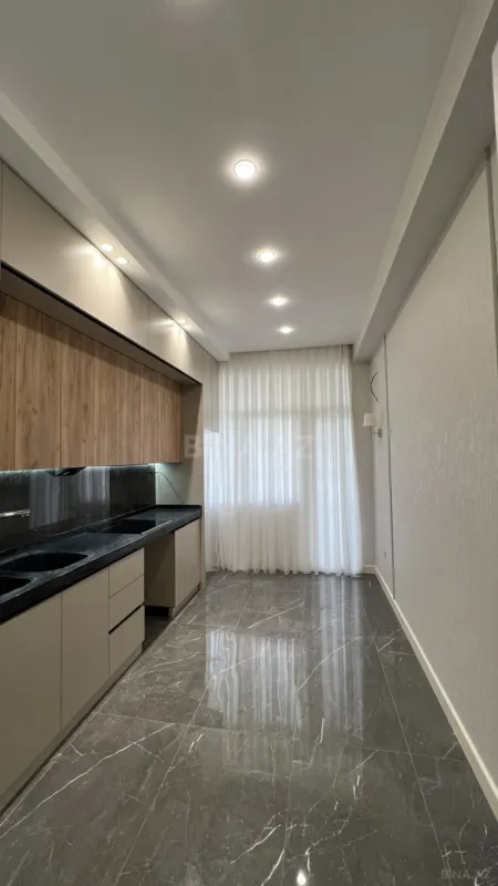 Satılır 2 otaqlı mənzil 87 m²