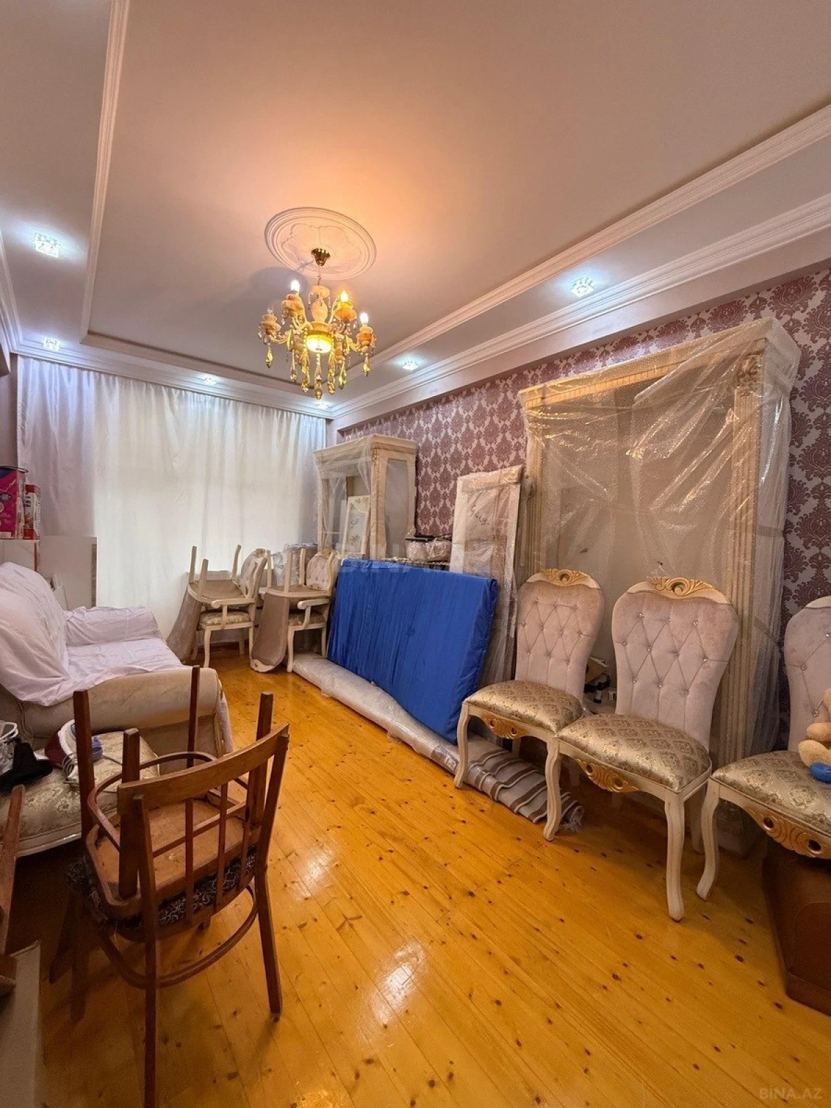Satılır 3 otaqlı mənzil 123 m²