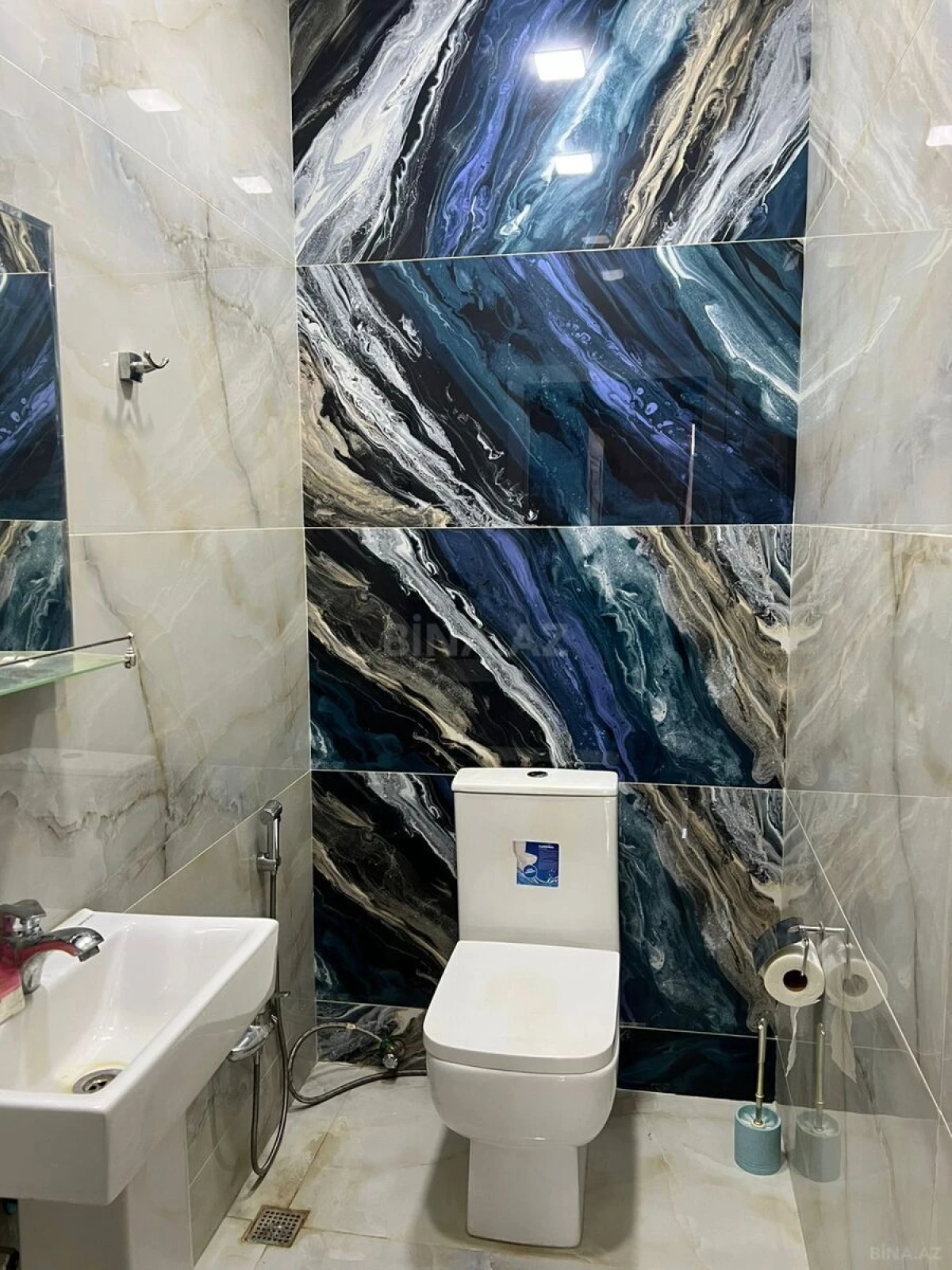 Satılır 2 otaqlı mənzil 90 m²