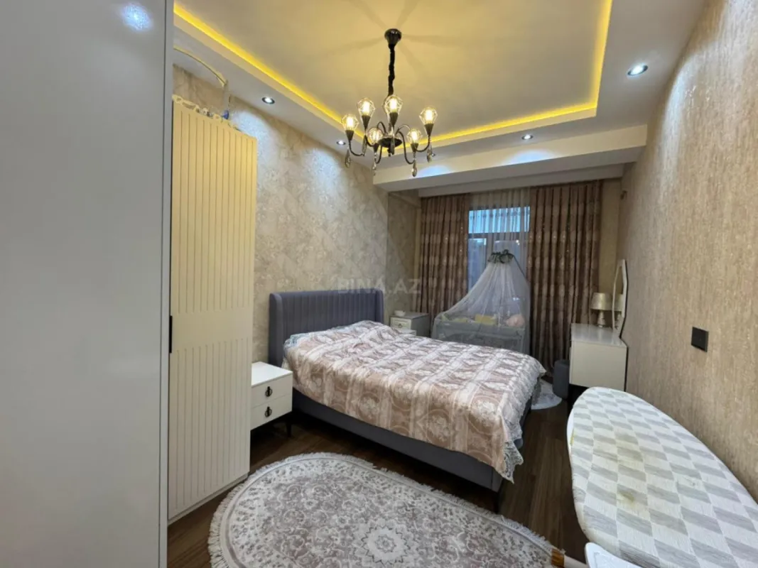 Satılır 2 otaqlı mənzil 90 m²