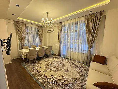 Satılır 2 otaqlı mənzil 90 m²