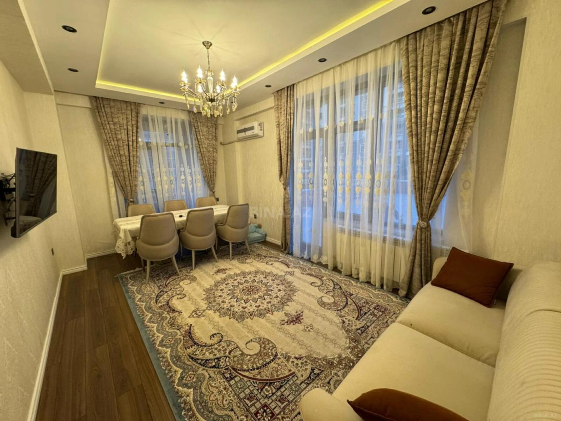 Satılır 2 otaqlı mənzil 90 m²