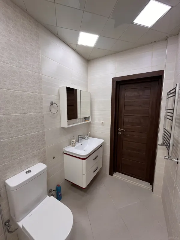 Satılır 3 otaqlı mənzil 103 m²