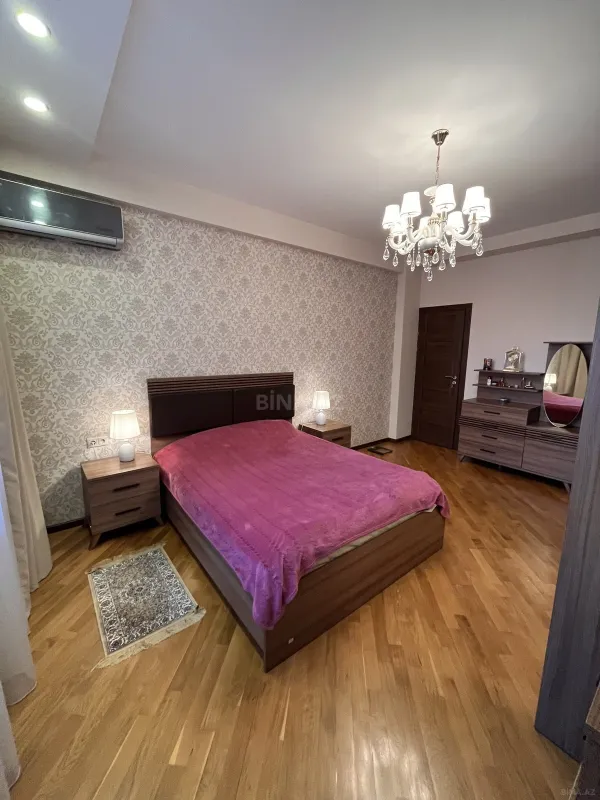 Satılır 3 otaqlı mənzil 103 m²