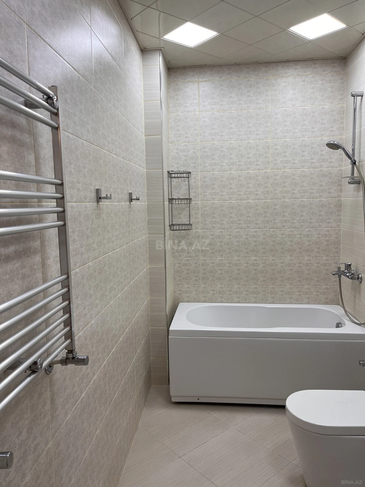 Satılır 3 otaqlı mənzil 103 m²