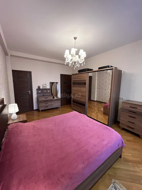 Satılır 3 otaqlı mənzil 103 m²