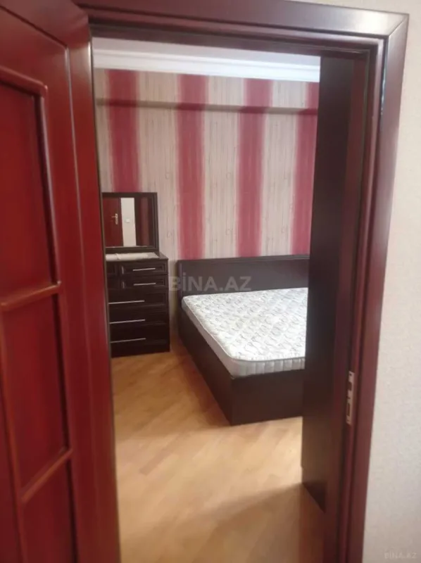 Kirayə verilir 2 otaqlı mənzil 75 m²