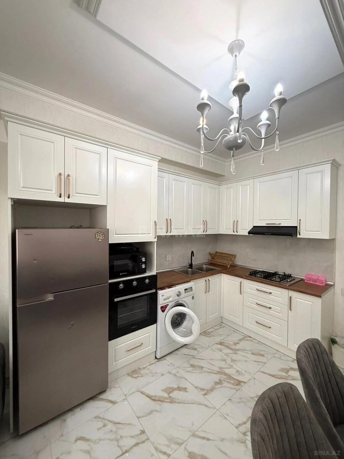 Kirayə verilir 2 otaqlı mənzil 65 m²