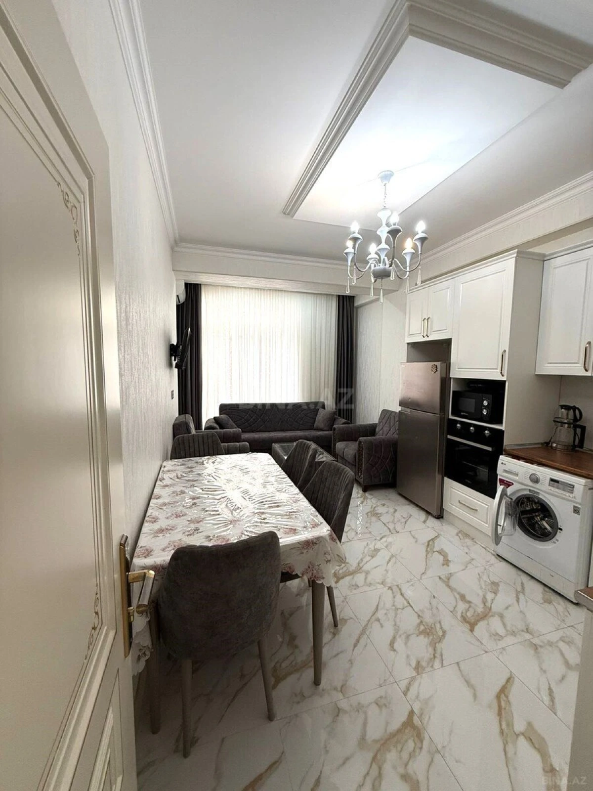 Kirayə verilir 2 otaqlı mənzil 65 m²