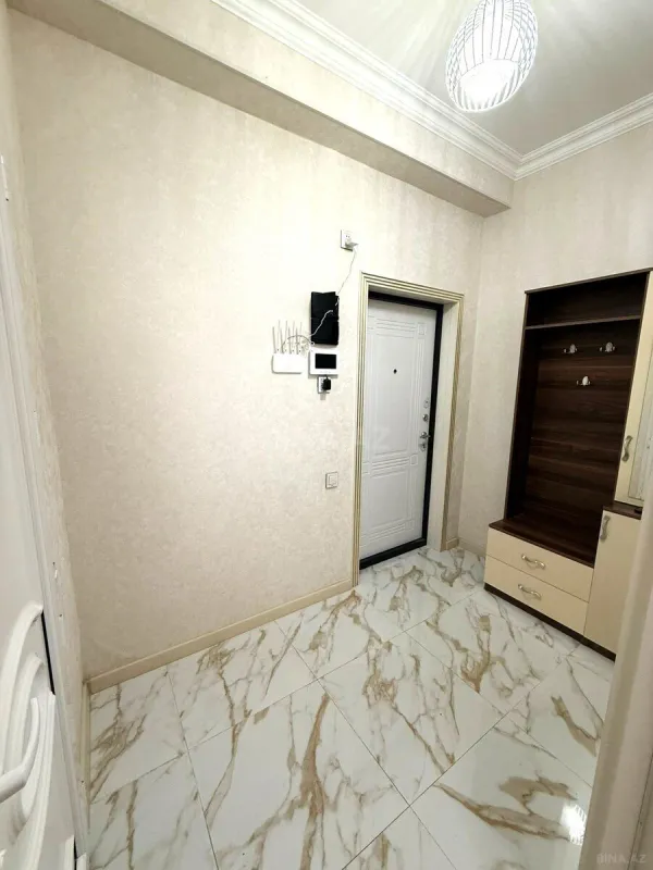 Kirayə verilir 2 otaqlı mənzil 65 m²