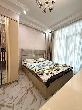 Kirayə verilir 2 otaqlı mənzil 65 m²