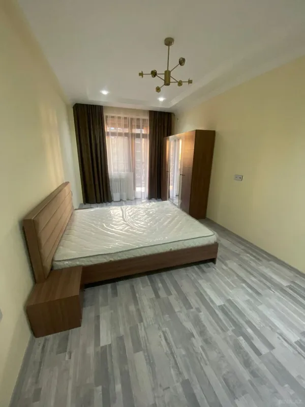 Kirayə verilir 2 otaqlı mənzil 75 m²