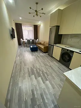 Kirayə verilir 2 otaqlı mənzil 75 m²