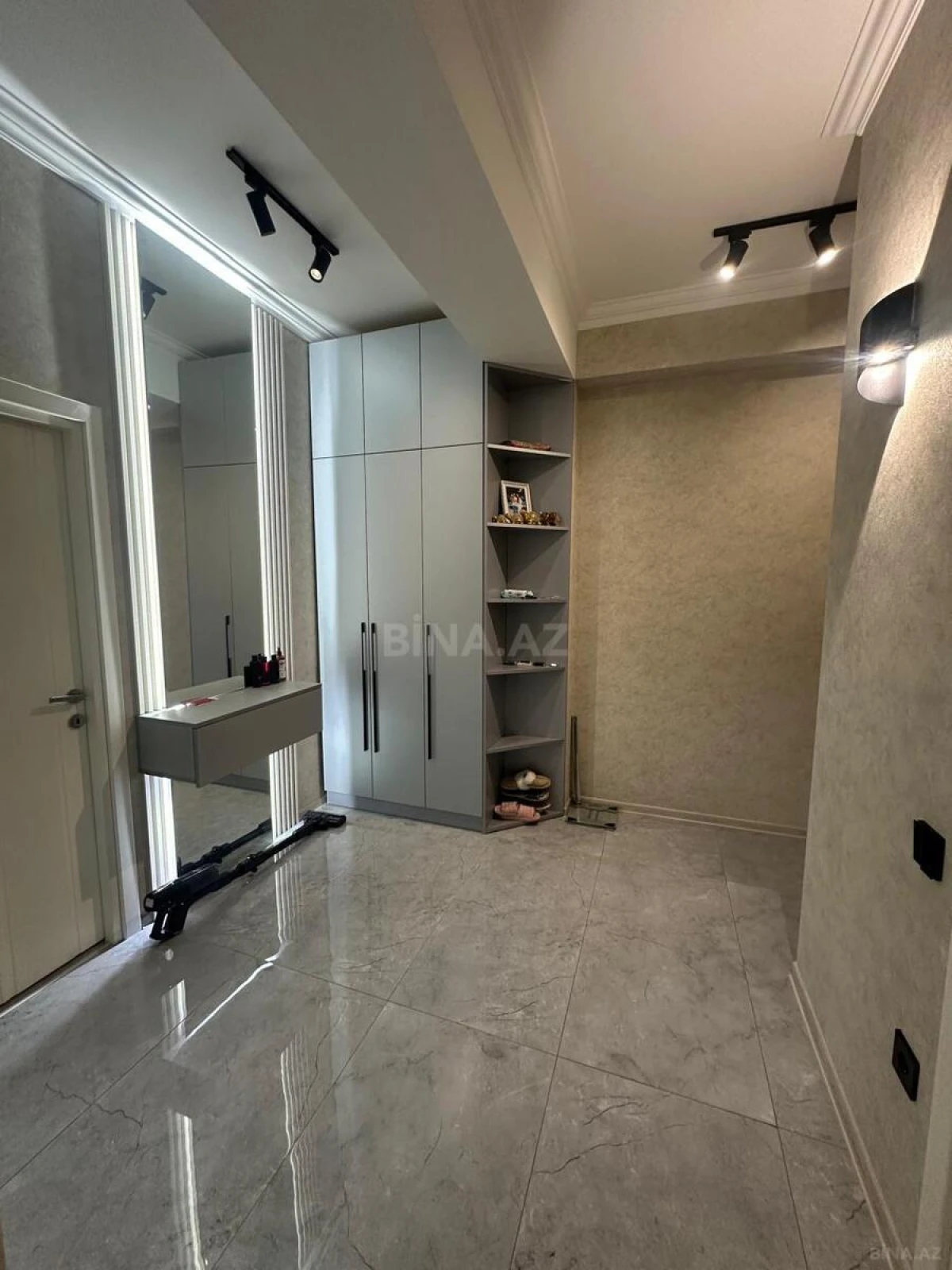 Satılır 3 otaqlı mənzil 70 m²