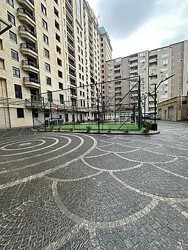 Satılır 3 otaqlı mənzil 105 m²