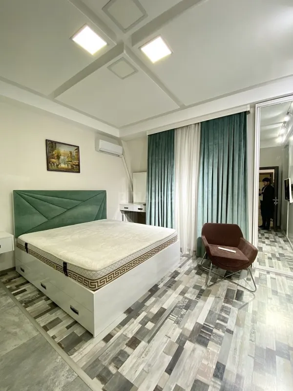 Kirayə verilir 3 otaqlı mənzil 120 m²