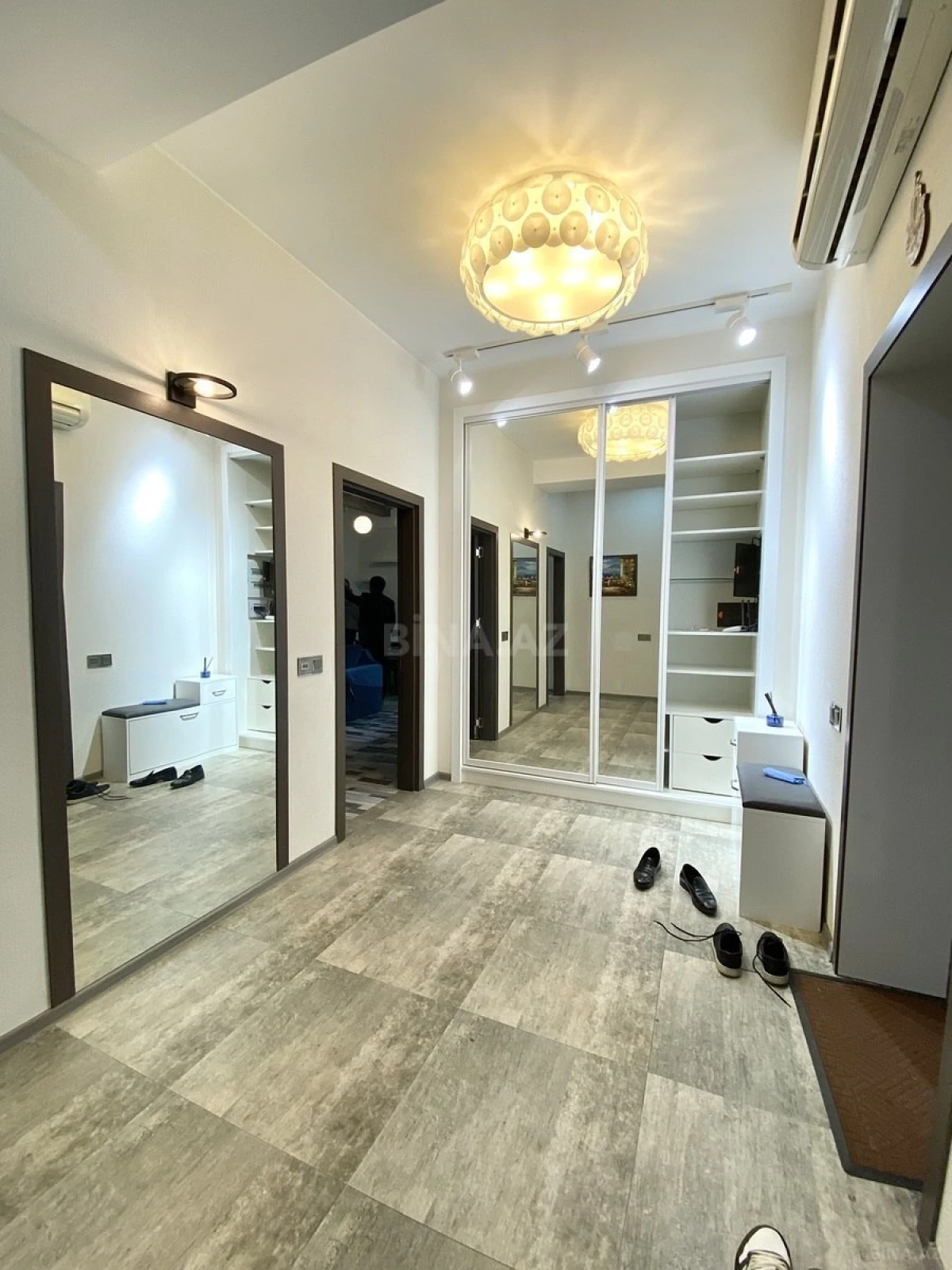 Kirayə verilir 3 otaqlı mənzil 120 m²