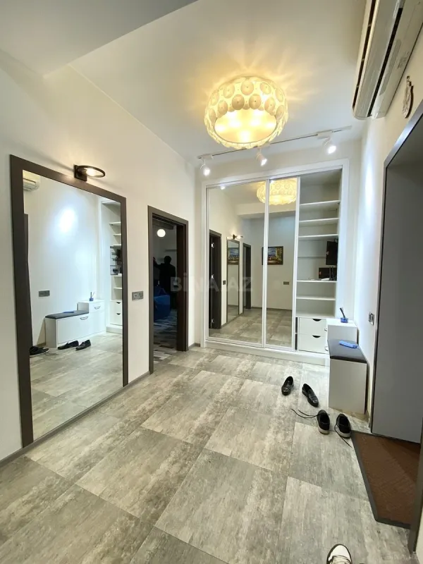 Kirayə verilir 3 otaqlı mənzil 120 m²